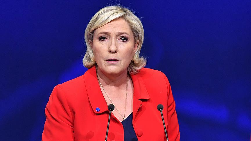 Fransa'da Le Pen'in partisinde 'Yahudi Soykırımı' sarsıntısı