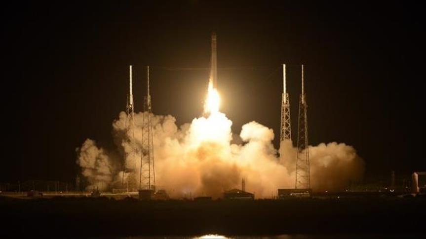 SpaceX launches US spy satellite