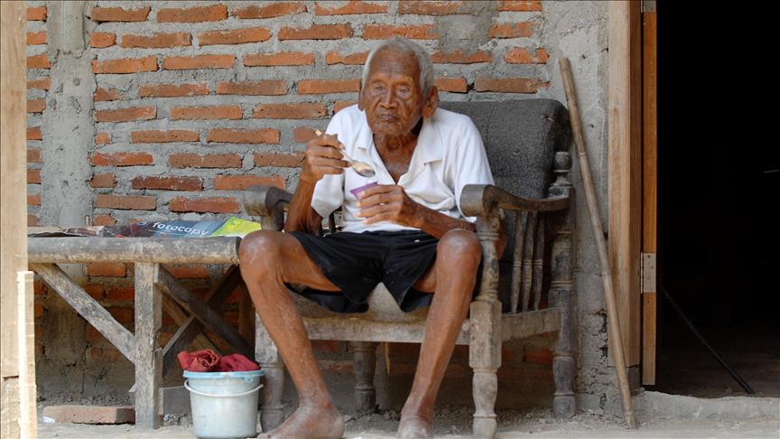 Indonesian 146 claimed to be world s oldest man dies