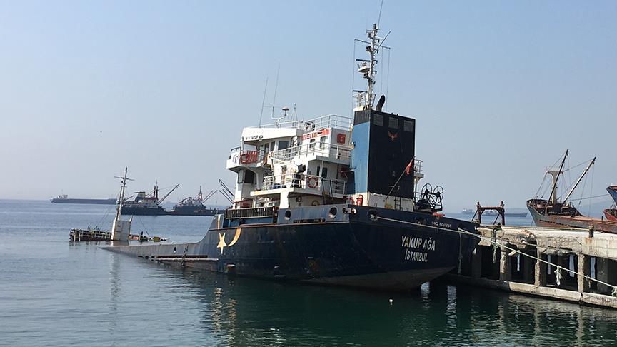 Kartal sahilinde gemi battı