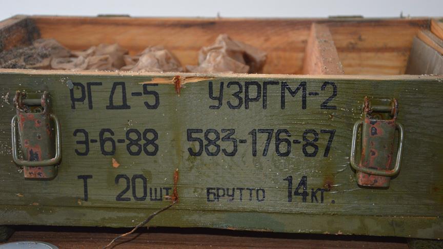 İçinde mühimmat bulunan sandık kıyıya vurdu