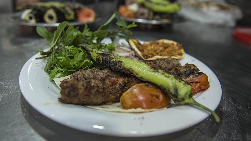 Etle sebzenin buluşmasından çıkan lezzet: Haşhaş kebabı