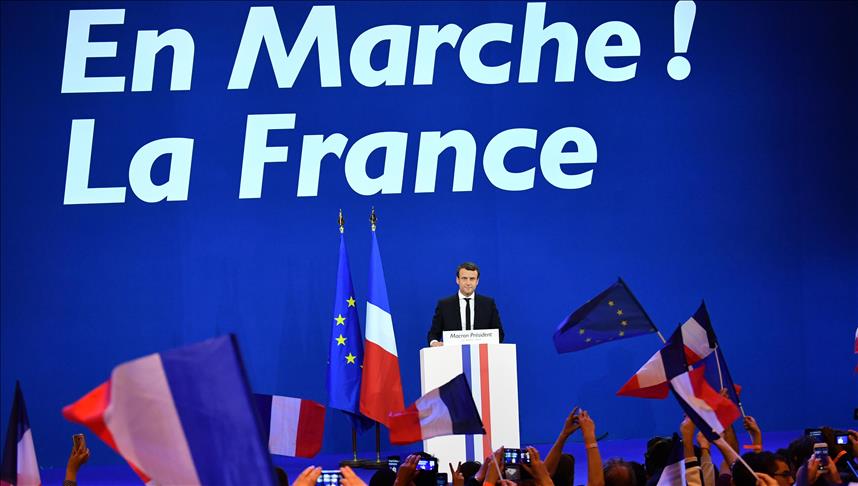 Emmanuel Macron s'invite au club des plus jeunes dirigeants du monde  (Encadré)