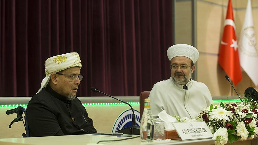 Görmez Tayland Şeyhülislamı ile bir araya geldi