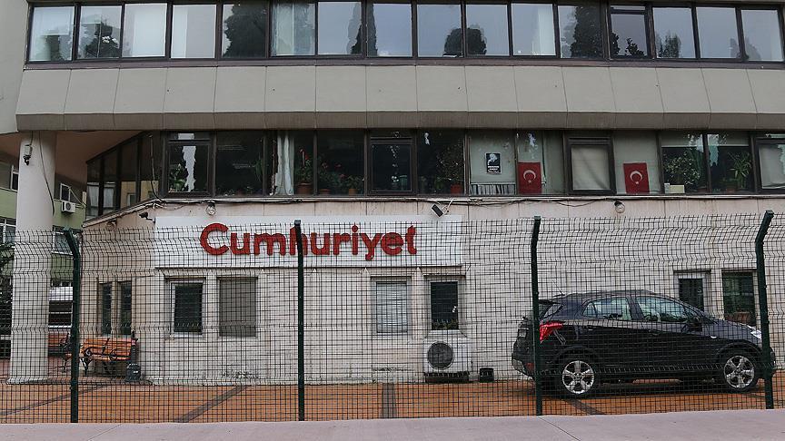 Cumhuriyet gazetesi internet sitesi yayın yönetmeni Oğuz Güven gözaltına alındı
