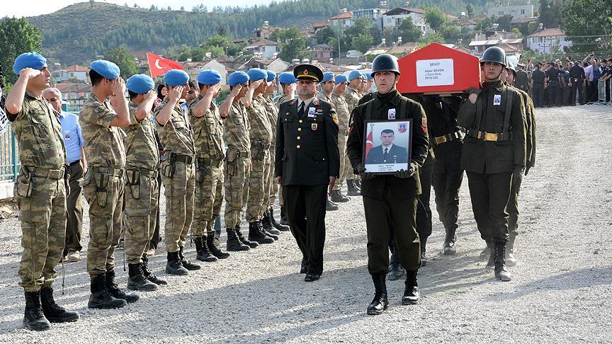 Şehit Uzman Onbaşı Seven'in cenazesi toprağa verildi