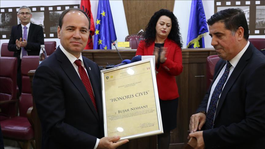 Presidenti Nishani shpallet “Qytetar Nderi” i Gjilanit