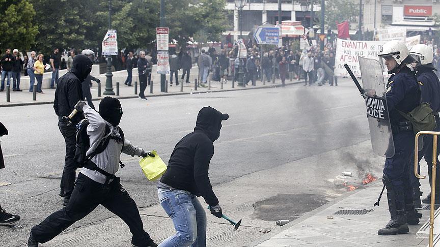 Забастовка парализовала жизнь в Греции