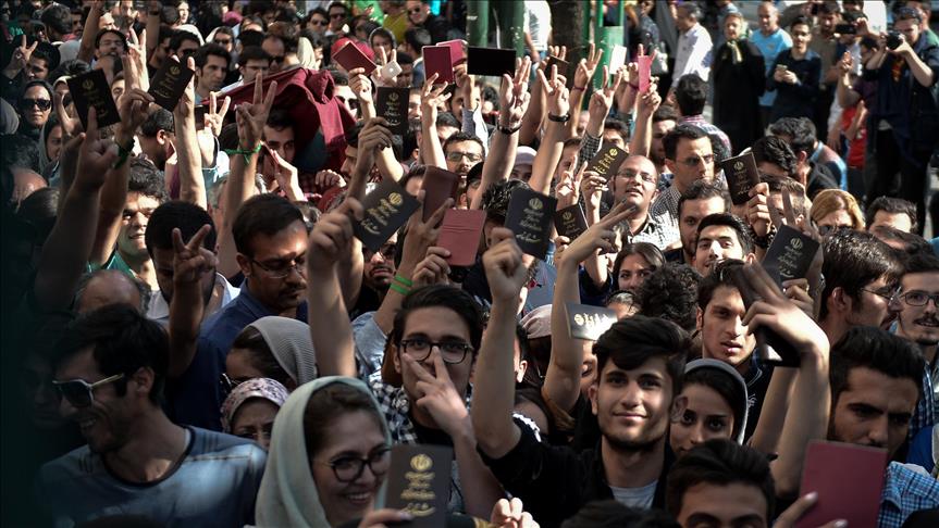 پایان مهلت رایگیری انتخابات ریاست جمهوری و شوراها و آغاز شمارش آرا
