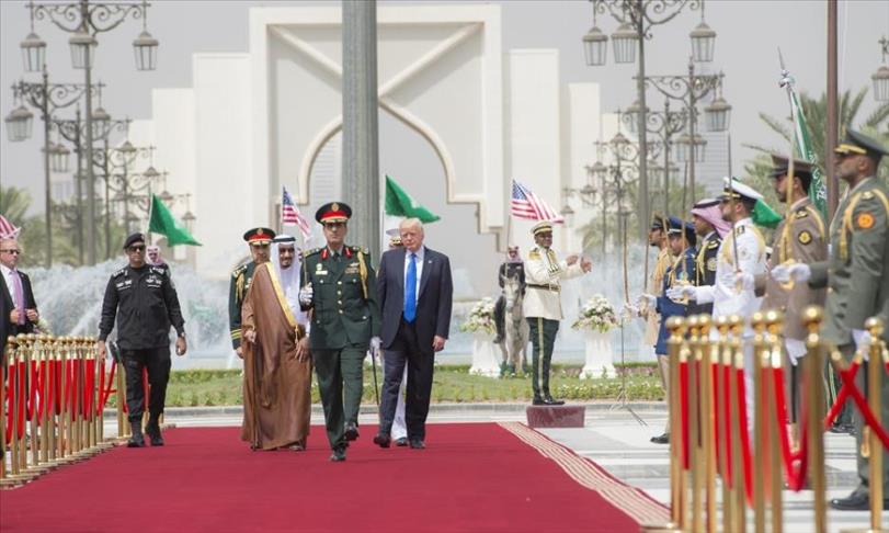 زيارة ترامب للسعودية تتصدر الصحف الكويتية