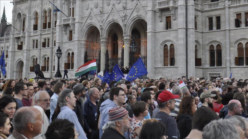 Hungari, protesta kundër ndryshimit të ligjit mbi OJQ-të dhe arsimin e lartë