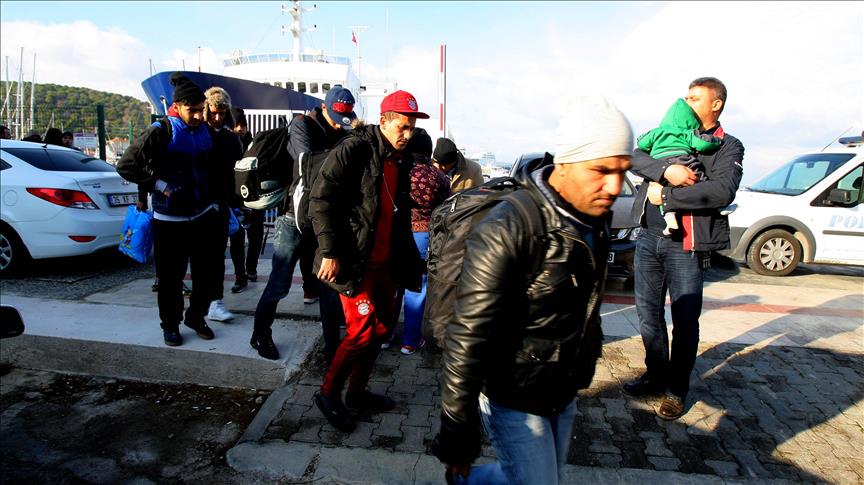 Turkey takes more than 1,000 migrants under EU deal