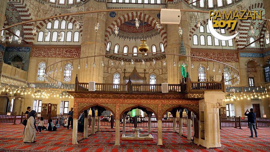 Mimar Sinan'ın ustalık eseri Selimiye Camisi ramazana hazır
