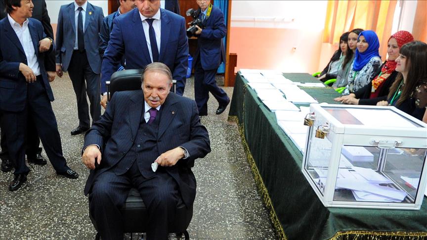 Algérie: Le président Bouteflika nomme un nouveau premier ministre (présidence)