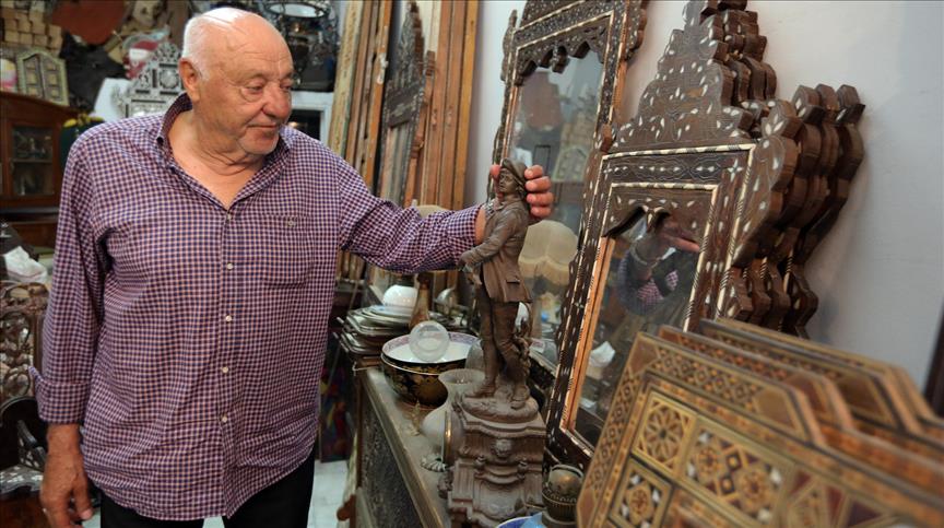 سوق "الأنتيك" في بيروت.. من تجارة عالمية إلى صناديق للذكرى (تقرير)