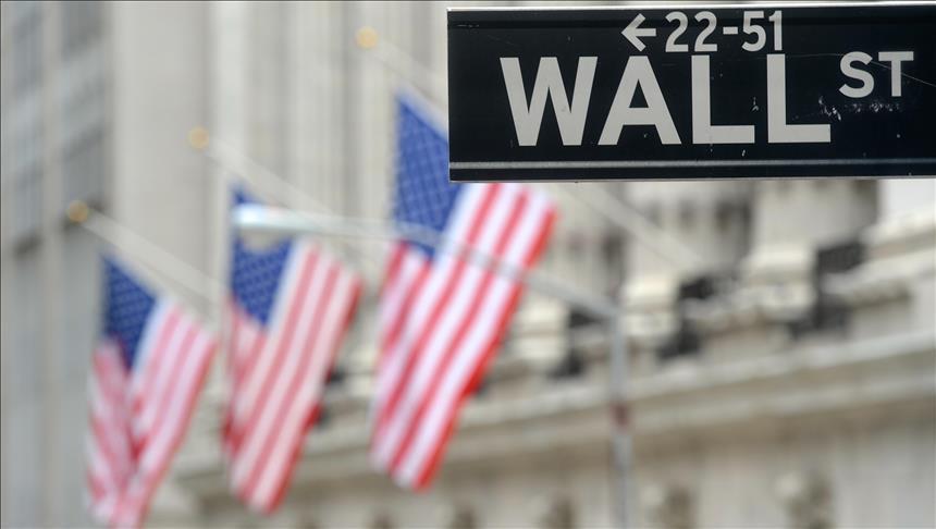 US stock market opens lower 