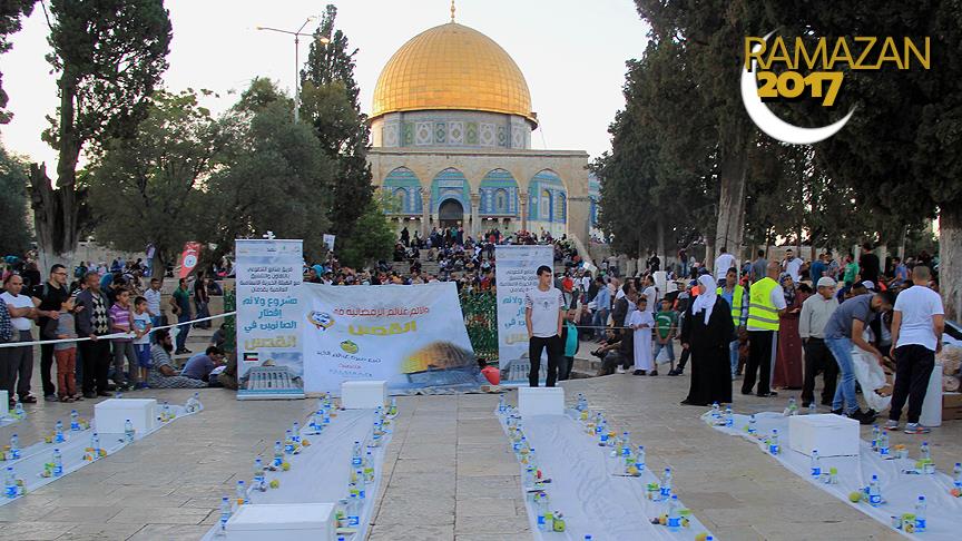 Mirasımız Derneği'nden Mescid-i Aksa'da iftar