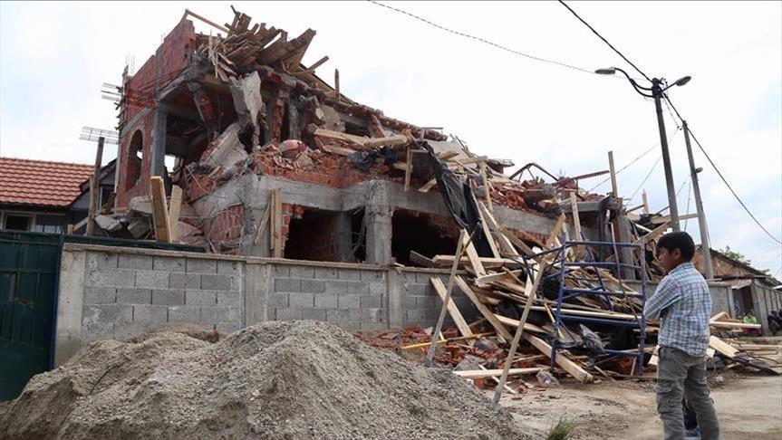  Во текот на ноќта урнат објект на Исламската заедница во Белград