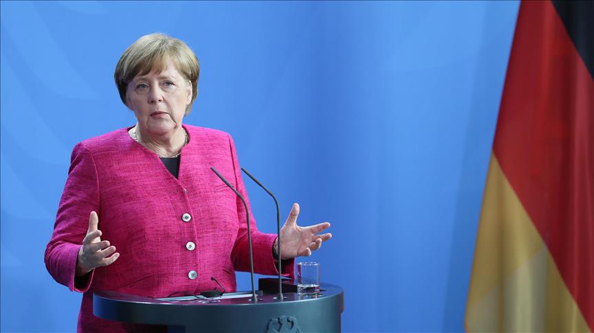Merkel: Prošla su vremena kada je EU u potpunosti mogla računati na druge