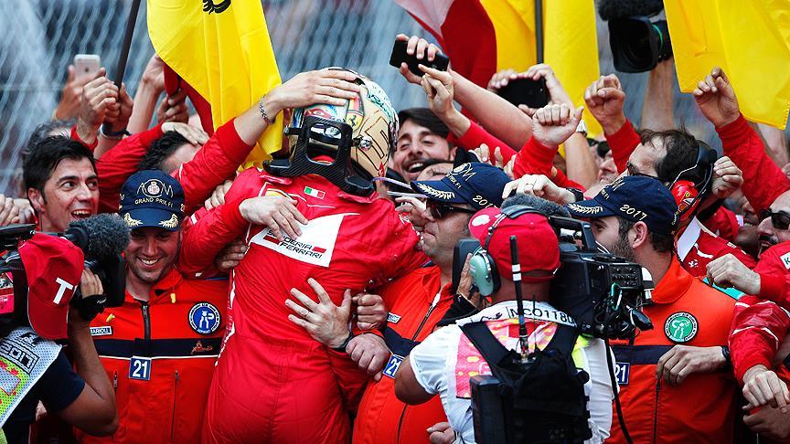 Ferrari 16 yıl sonra Monaco'da kazandı