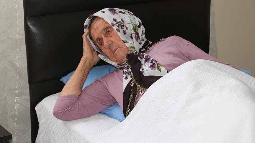 Adana'da sokağa atıldığı iddia edilen yaşlı kadına koruma