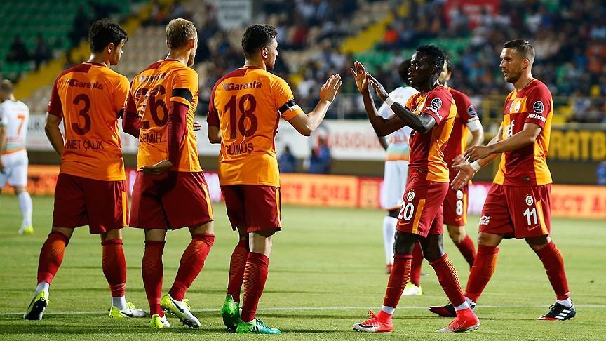 Foot/Turquie - Süper Lig: Galatasaray s'impose à Alanyaspor (2-3)