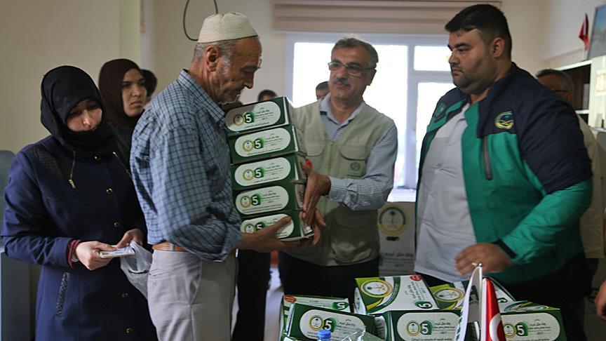 Turkish aid agency sends food aid to Rohingya Muslims