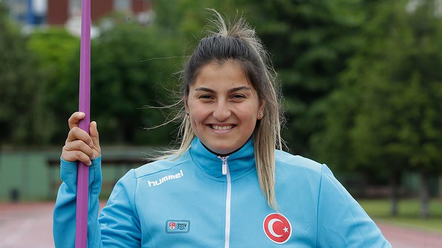 Eda Tugsuz Ayin Atleti Anketinde