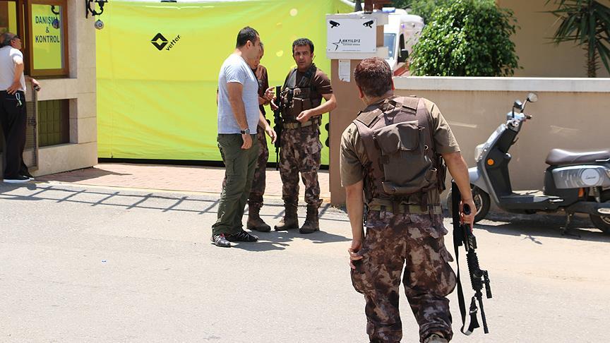 Operasyonla etkisiz hale getirilip hastaneye götürüldü