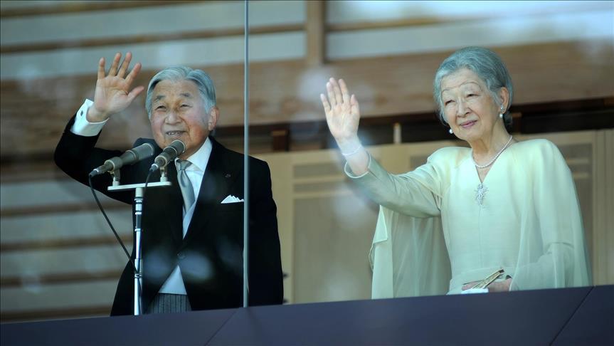 Le parlement japonais vote pour l’abdication de l’empereur 