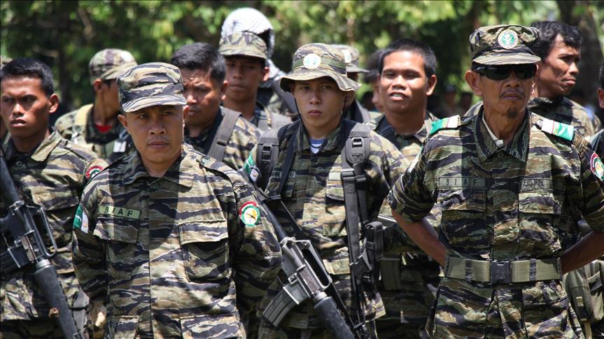 Philippines seek suspects linked to insurgents