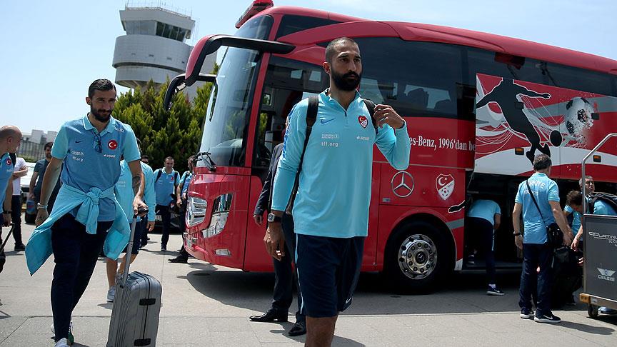 A Milli Futbol Takımı Tiran'a ulaştı 
