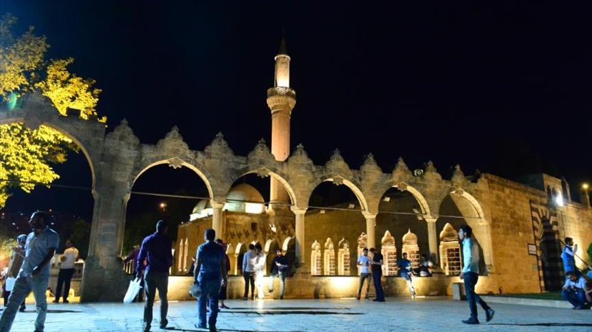 "شانلي أورفا" التركية.. رمضان مميز في "مدينة الأنبياء" (تقرير)