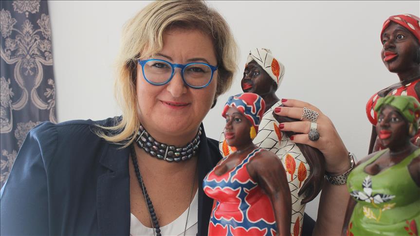 L'Afrique en ascension/ Guinée : Nur Sağman, une ambassadrice pas comme les autres