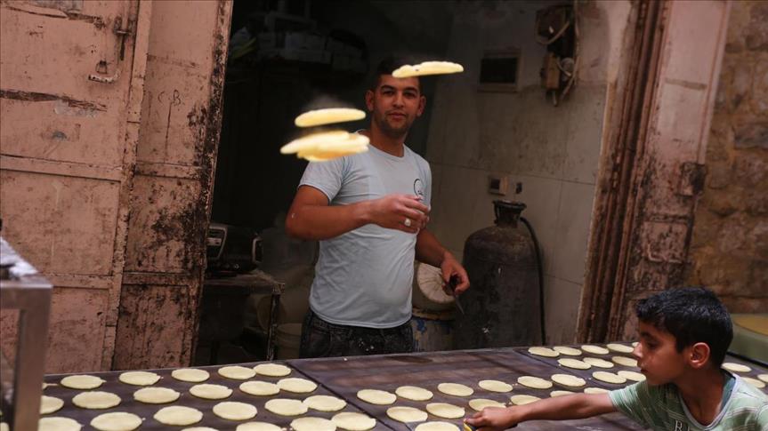 الربيع يعود لأسواق "الخليل" الفلسطينية في"رمضان"  (تقرير)