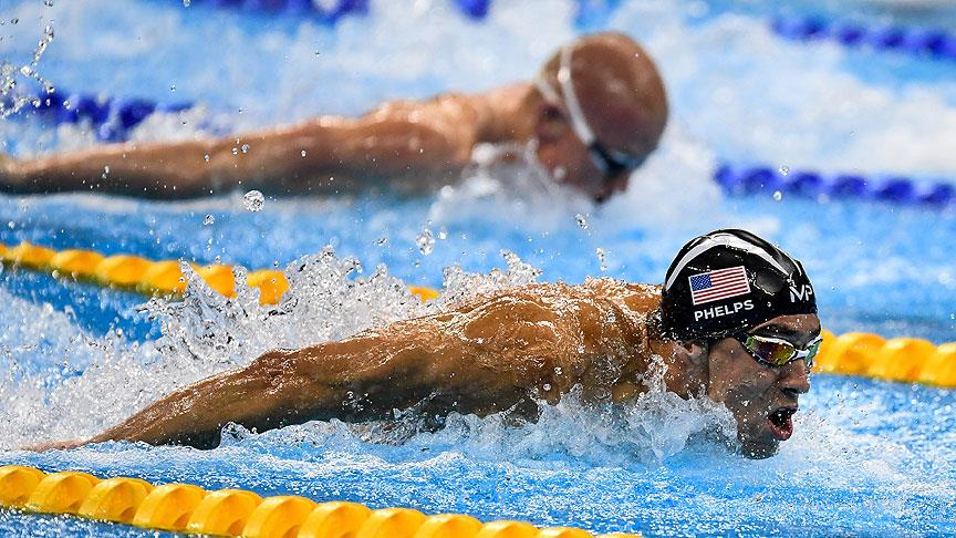 Phelps köpek balığı ile yarışacak