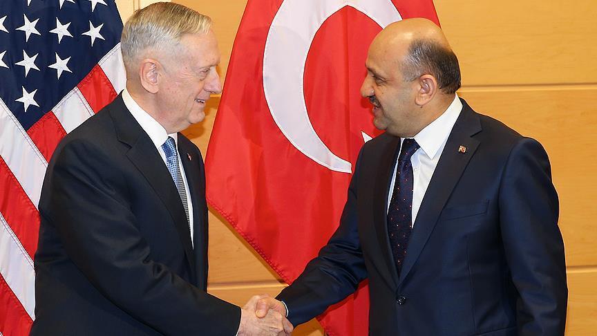 Министр обороны Турции проведет встречу с главой Пентагона