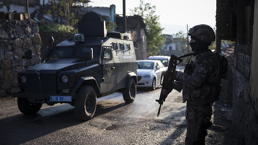 Around 200 arrested in Ankara's biggest drugs operation