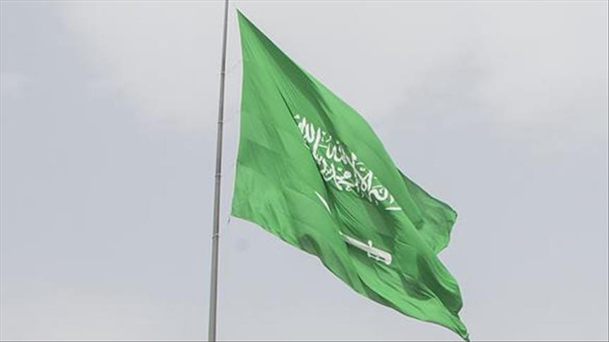 الأمير عبدالعزيز بن سعود.. من أصغر وزراء الداخلية بالمملكة