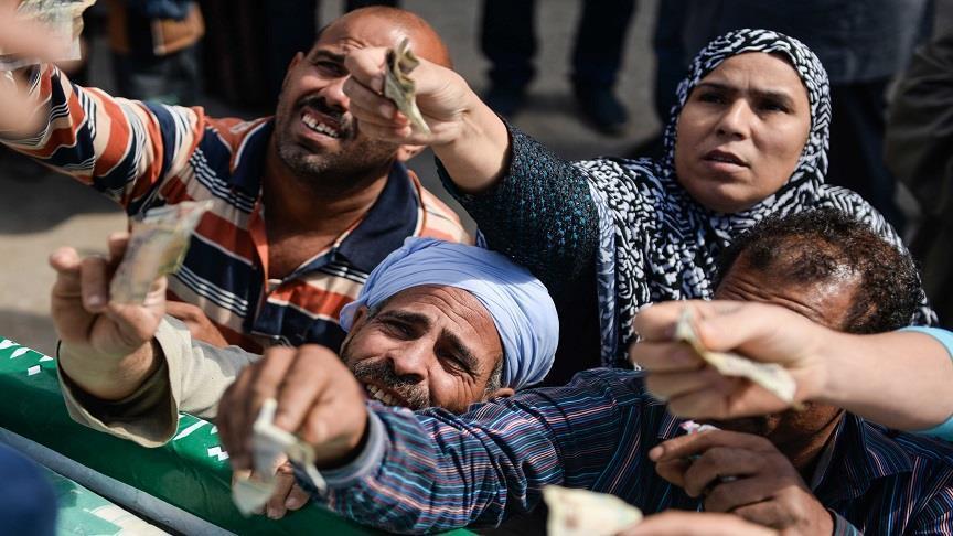 مصر ترفع سعري السكر والزيت على بطاقات التموين