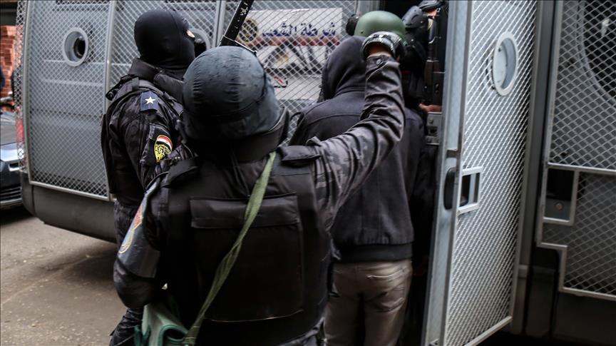 Egypt arrests activist amid row over Red Sea islands