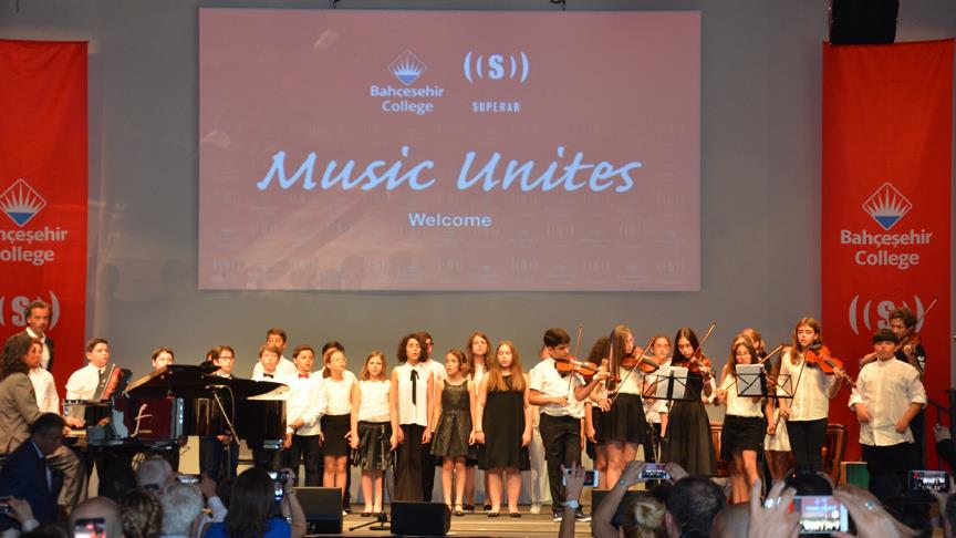 Avusturya'da Türk öğrencilerden konser