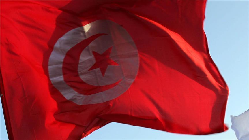 إصابة 4 من قوات الأمن بحروق على خلفية أعمال عنف وسط تونس