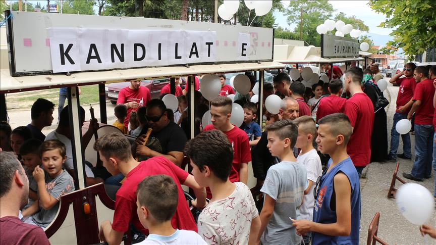 Treni i manifestimit “Kandilat e Bajramit” sërish në Shkup