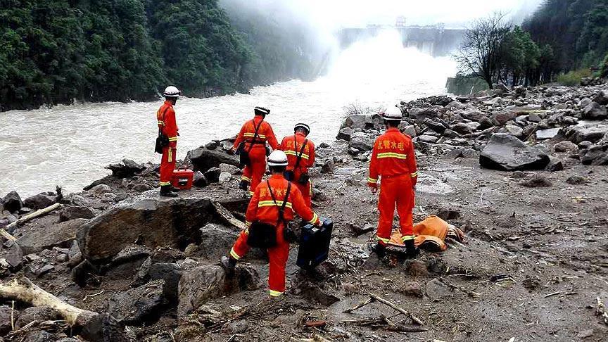 کشف 15 جسد حادثه رانش زمین در چین