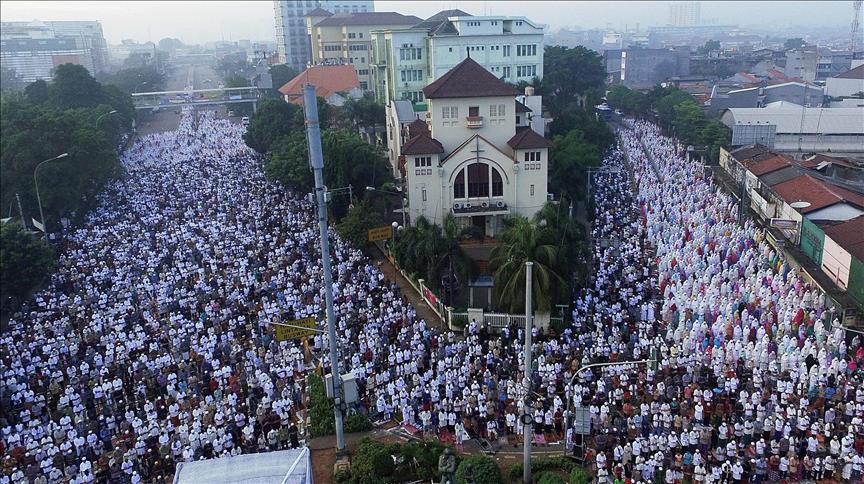 Millions of Indonesians celebrate Eid
