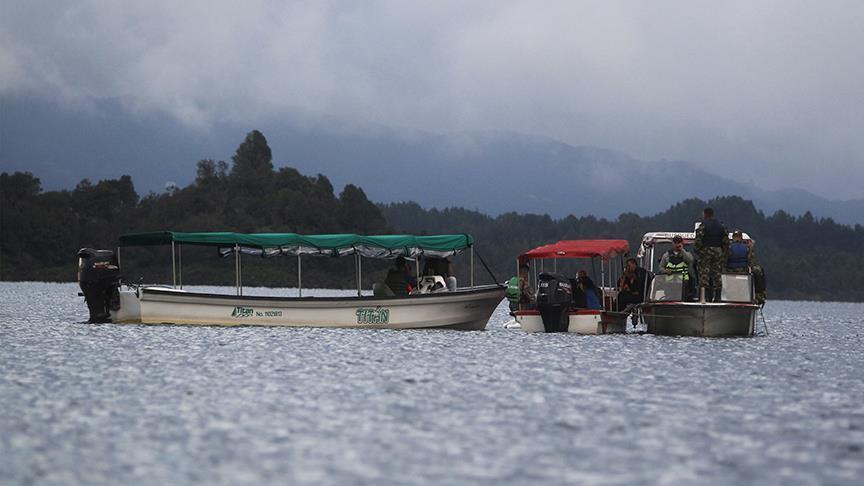 7 dead, 11 still missing day after Colombia boat sinks