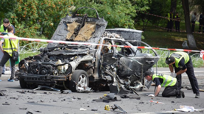 Ukraine: Car bomb kills military intelligence officer