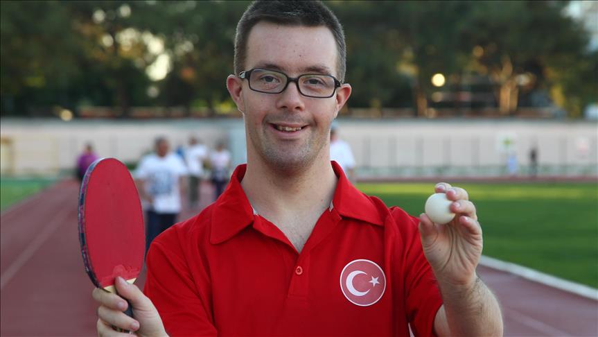 Turski stonoteniser s Downovim sindromom osvojio oko stotinu medalja
