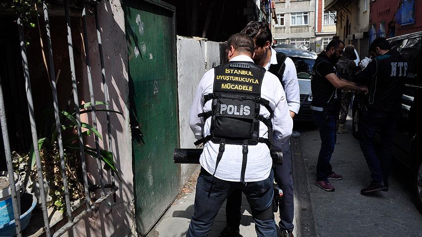 İstanbul'daki uyuşturucu operasyonlarında 10 tutuklama